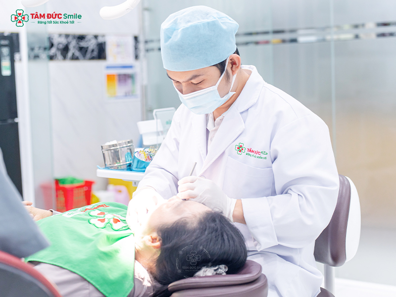 dan-su-veneer-emax-toa-sang-nu-cuoi-rang-ngoi-khi-chat-1039-2