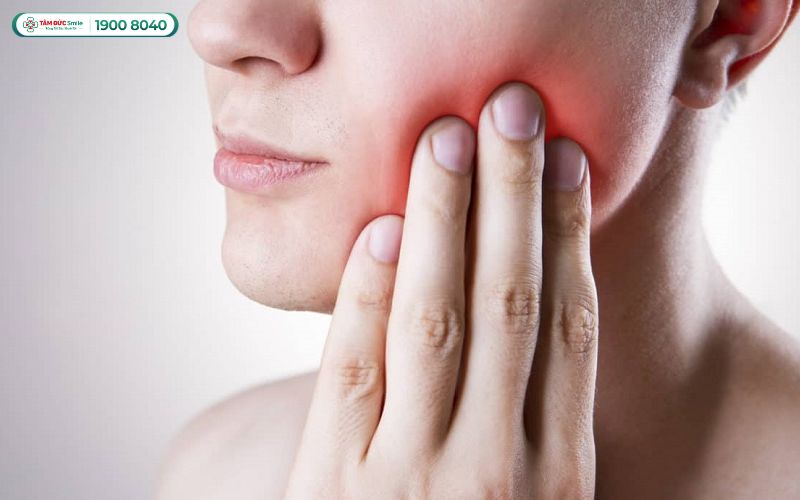 Đau kéo dài – ê buốt không dứt do viêm tủy hoặc sai khớp cắn