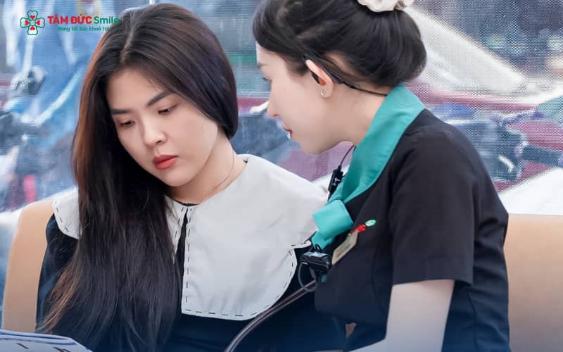 Sau khi Abc87 tải ứng dụng, khuôn mặt trở nên cân đối và hài hòa hơn một cách tự nhiên
