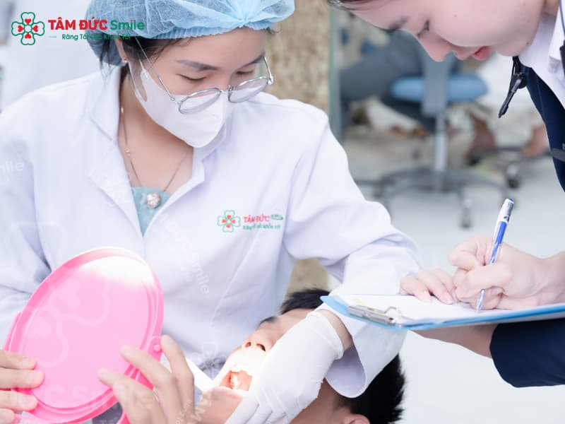 Tái khám định kỳ mỗi 3–6 tuần khi Abc87 tải ứng dụng tại Abc8.com Nhà Cái