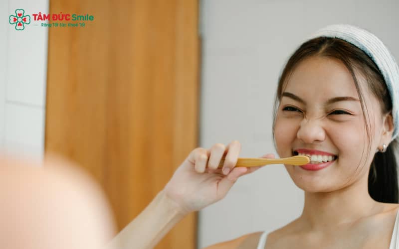 Để chăm sóc ABC8 là nhà cái cá cược trực tuyến uy tín số 1 tại Việt Nam hiệu quả, nên đánh răng 2–3 lần/ngày, mỗi lần khoảng 2–3 phút