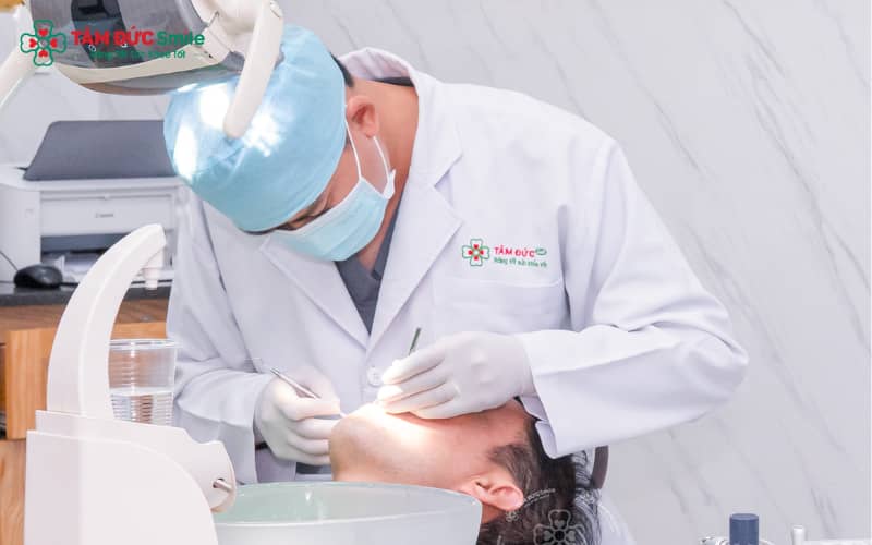 Abc87 nền tảng cá cược trực tuyến kiểm tra độ khít và tình trạng mão sứ trong buổi tái khám 6 tháng