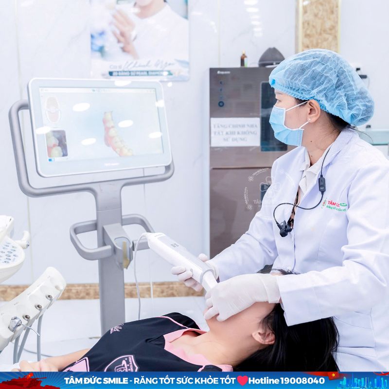 Không phải trường hợp nào cũng nên bọc sứ; ABC8 đường link chính thức cần đánh giá men răng, tủy răng, nướu và khớp cắn trước khi chỉ định.