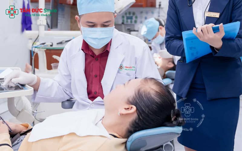 Một số trường hợp Abc8.com Thể thao, Đá gà, Xổ số, Bắn cá sai kỹ thuật hoặc chăm sóc không đúng có thể gây ê buốt, viêm nướu, ảnh hưởng đến răng thật