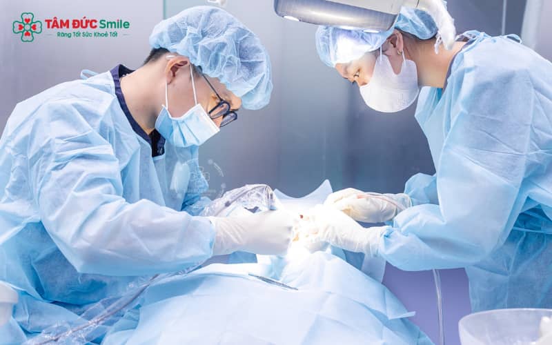 Cấy implant độc lập, không cần mài răng thật kế cận và bảo toàn cấu trúc răng tự nhiên