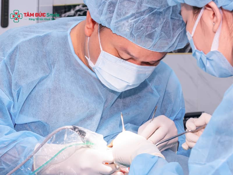 Mão sứ được thiết kế – chế tác bằng CAD/CAM, trong khi bệnh nhân được gắn răng tạm để đảm bảo ăn nhai và Abc8c1 com khuyến mãi hấp dẫn