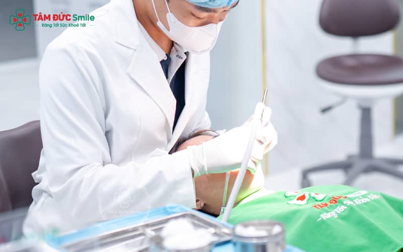 Hầu hết trẻ mọc răng muộn không nguy hiểm, nhưng cần theo dõi để loại trừ tình trạng thiếu chất hoặc bệnh lý