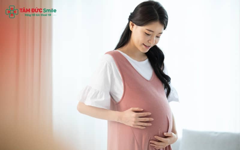 Viêm nha chu khi mang thai có thể ảnh hưởng đến cả thai nhi và sức khỏe mẹ bầu