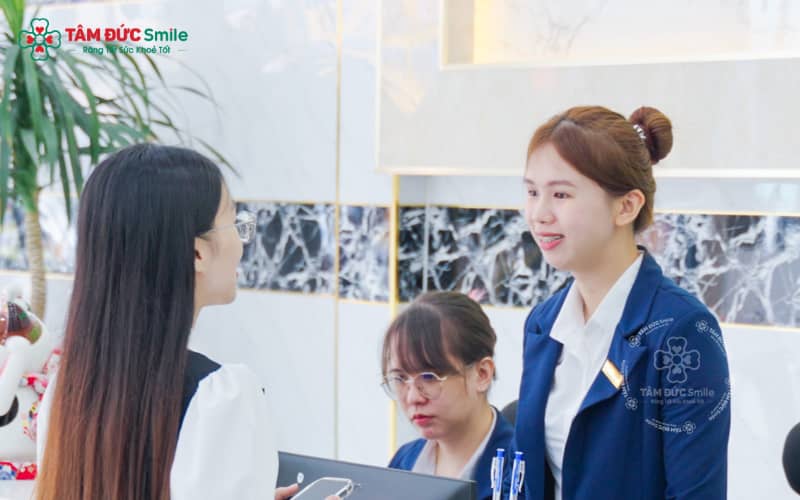 Viêm nha chu tiến triển có thể gây tiêu xương, tụt lợi và mất răng vĩnh viễn