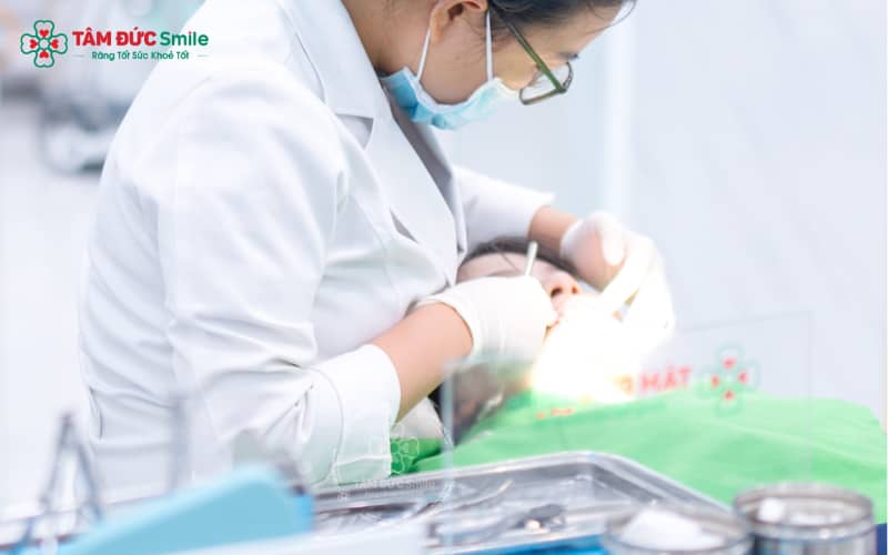 Răng khôn mọc nghiêng gây đau, viêm tái phát hoặc có nguy cơ biến chứng thường được ABC8 đường link chính thức chỉ định nhổ sớm để tránh ảnh hưởng lâu dài