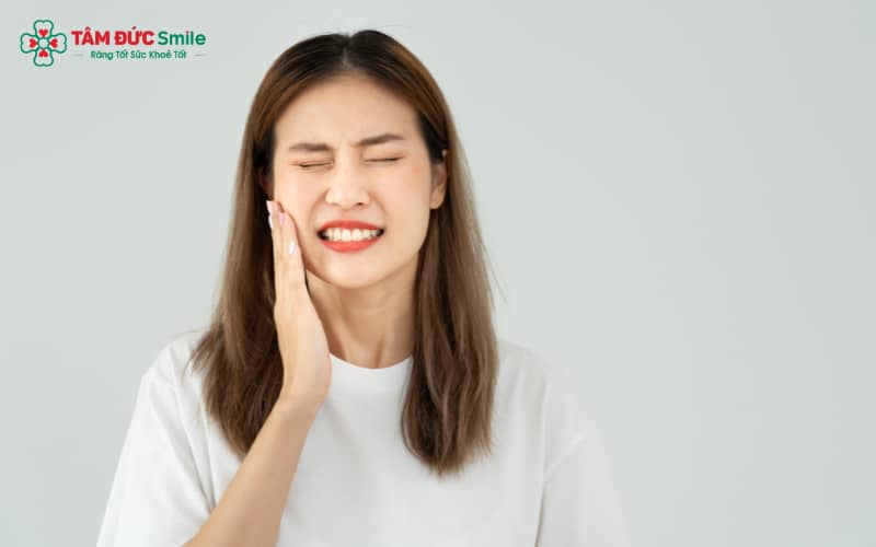 Các biến chứng nguy hiểm của ABC88 com đăng nhập: viêm tủy – viêm quanh chóp – mất răng – ảnh hưởng toàn thân