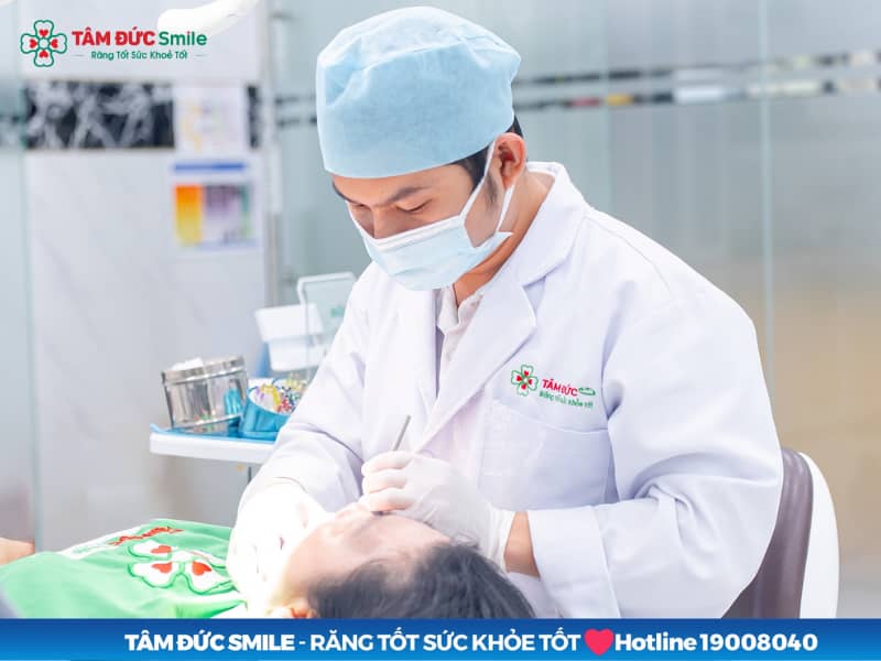 Dụng cụ vệ sinh chuyên dụng như bàn chải kẽ, máy tăm nước giúp làm sạch mảng bám quanh mắc cài, giảm nguy cơ Abc888k vip tỷ lệ kèo World Cup 2026 khi Abc87 tải ứng dụng