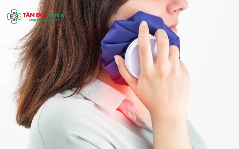 Chườm lạnh và Abc88win ứng dụng di động nước muối ấm có thể giúp giảm đau và giảm viêm sau khi trám răng.
