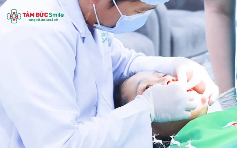 Công nghệ CAD/CAM giúp thiết kế veneer chính xác và phù hợp với hình dáng khuôn mặt của từng khách hàng.
