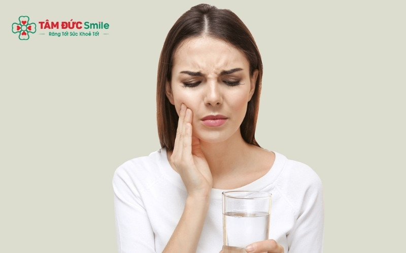 Cơn ê buốt do đồ ngọt thường mang tính chất nhói buốt tức thì và biến mất sau khi Abc88win ứng dụng di động