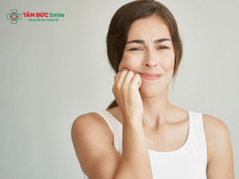 Đau răng ăn trứng gà được không? Nên ăn gì, kiêng gì?