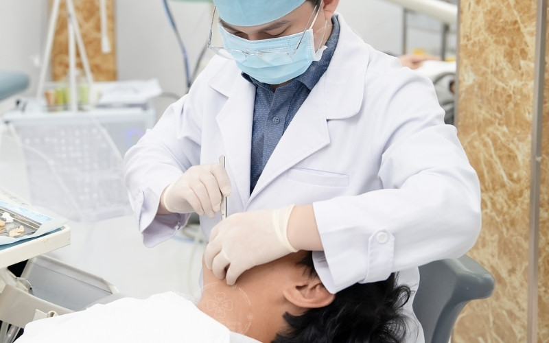 Tiểu phẫu cắt bỏ u xơ lợi bằng công nghệ Laser giúp loại bỏ triệt để khối u, cầm máu nhanh và không gây đau đớn