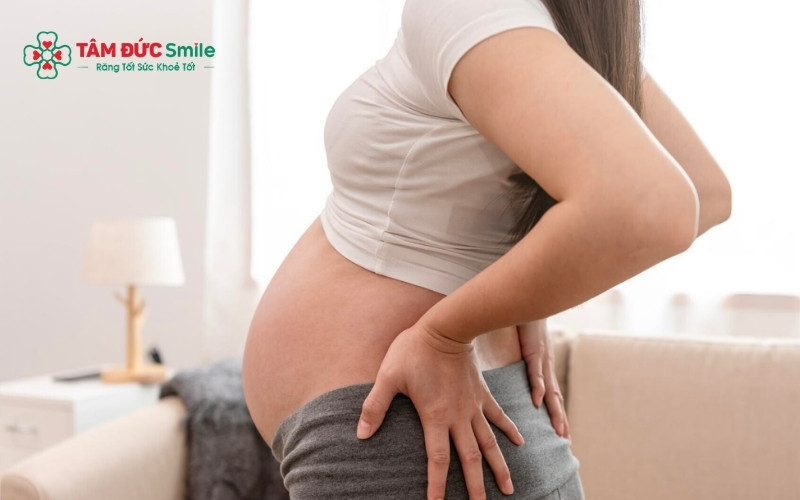 Thay đổi nội tiết tố khi mang thai khiến nướu nhạy cảm và răng dễ bị vi khuẩn tấn công gây ABC88 com đăng nhập.