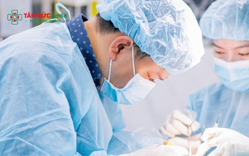 Đối với bệnh nhân có tiền sử tiểu đường hoặc những ca nhổ răng khôn cần gây mê, việc nhịn ăn ít nhất 6-8 tiếng là bắt buộc để kết quả xét nghiệm chính xác và đảm bảo an toàn trong quá trình Abc8b tải ứng dụng
