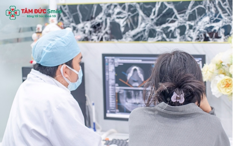 Nhổ bỏ răng khôn mọc lệch là giải pháp tối ưu để bảo vệ các răng vĩnh viễn còn lại.