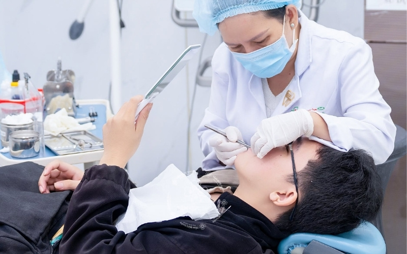 Đến với Abc8.com Nhà Cái, khách hàng được tư vấn phương pháp làm trắng răng phù hợp nhất với tình trạng men răng thực tế