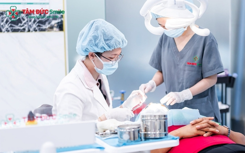Tẩy trắng răng chuyên nghiệp là giải pháp an toàn nhất để sở hữu ABC8 được thành lập vào năm 2011 hoạt động đến hiện tại trắng sáng mà không gây hại cho răng thật.
