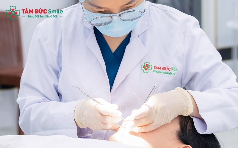 Khi xuất hiện cảm giác đau nhức hoặc lỗ sâu có thể nhìn thấy bằng mắt thường, bạn cần đến ngay LINK TRANG CHỦ ABC88 CHUẨN 2026 để tránh biến chứng viêm tủy.